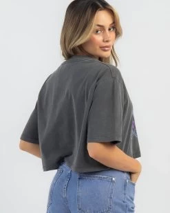 RVCA Healing Half Rummage T-Shirt 8 RVCA Healing Half Rummage T-Shirt -Women's Fashion Select Stores 20350087 01 LT XL