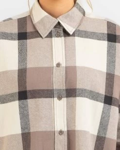 Dr. Denim Molly Shirt 9 Dr. Denim Molly Shirt -Women's Fashion Select Stores 20352140 01 RT XL